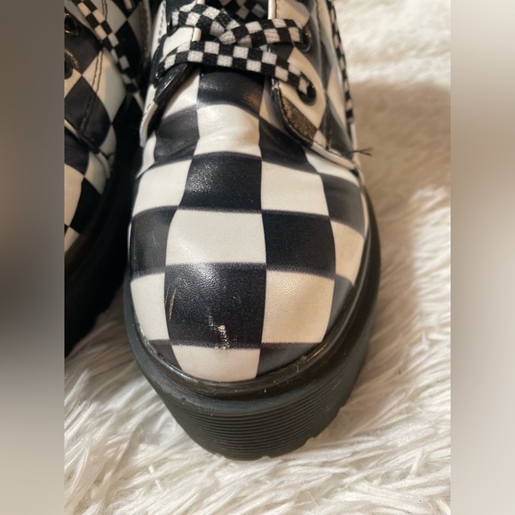 YRU Slayer Checkered Goth Emo Punk Scene Y2K Platform Combat Boots Black White 8 - Picture 3 of 11